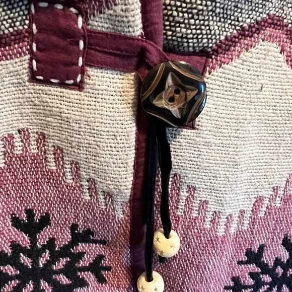 Vintage Flashback Tapestry Blazer Coat with snowflakes. Size M. Like new. - Picture 3 of 9